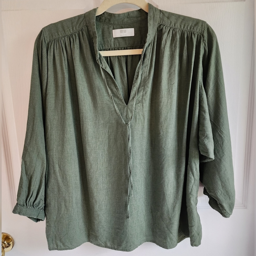 Uniqlo Ladies Linen Blend Long SleevePeasant Style Blouse Size Large Sage Green